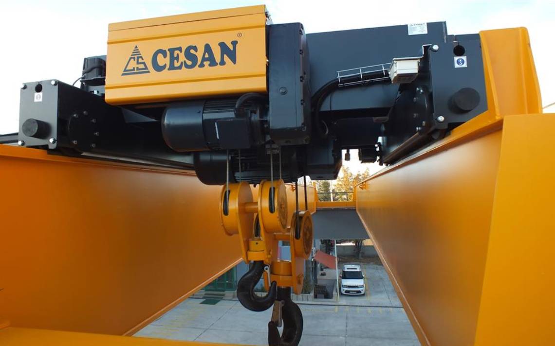 Double Grider Hoist CESAN CRANES 01
